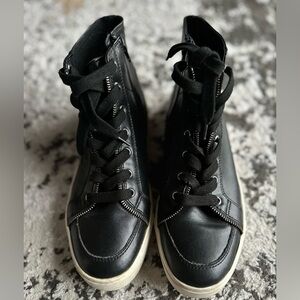 FRYE AND CO. Black Leather High-Top Sneakers